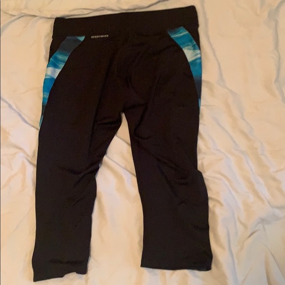 Reebok capris! Very cute style! - Picture 3 of 3